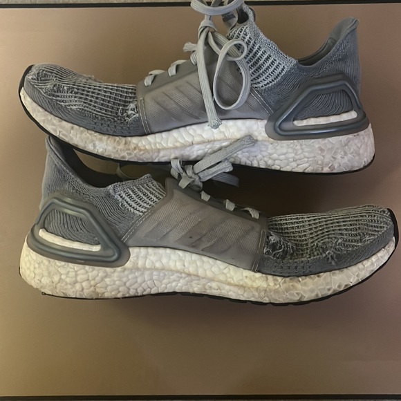 Adidas Ultra boosts - Picture 2 of 4